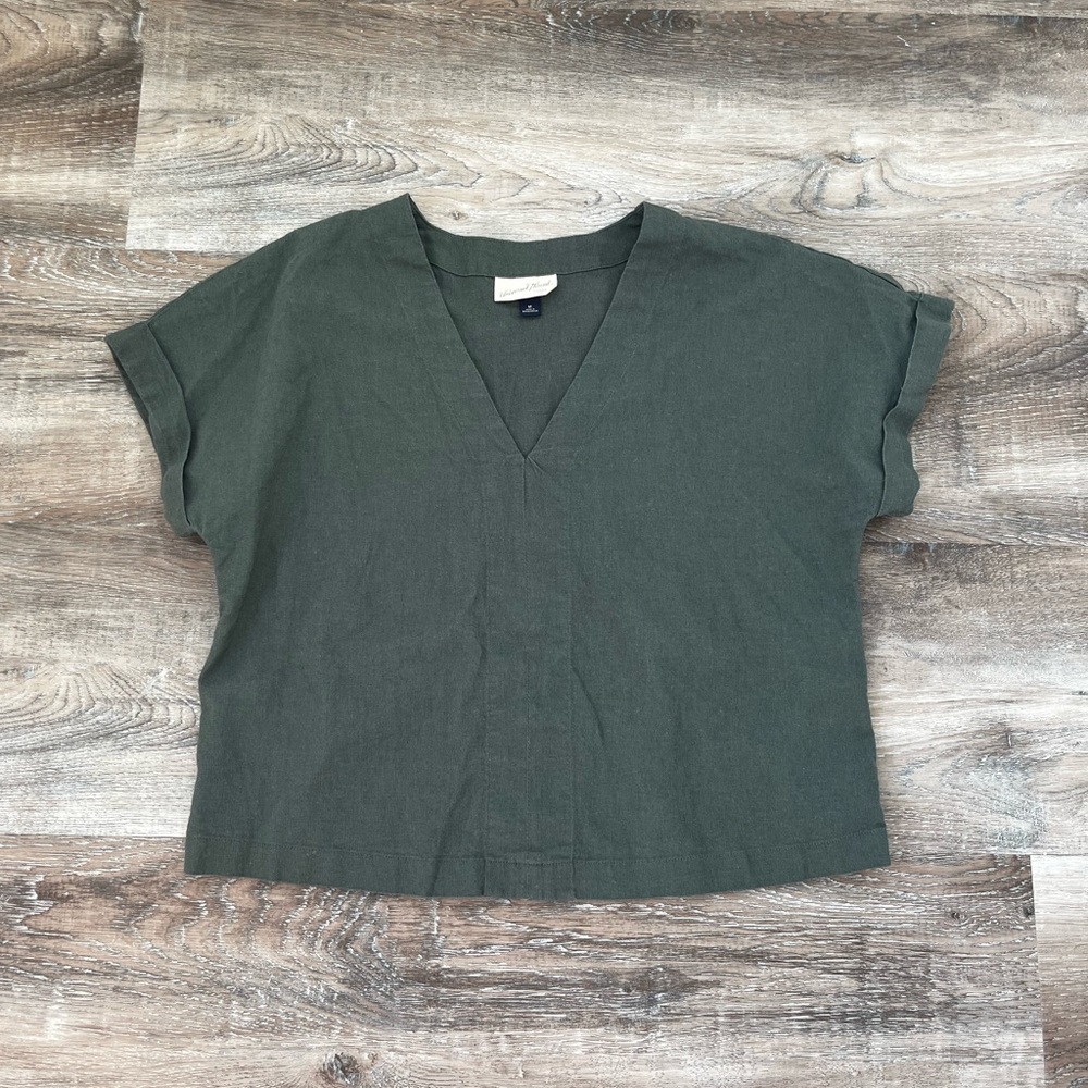 Universal Thread Canvas Blouse - size Medium - never worn!